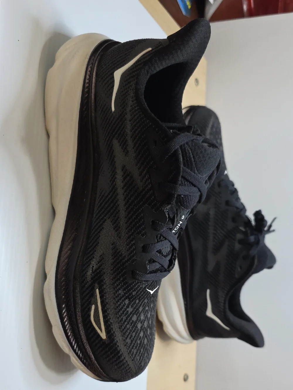 Hoka Clifton 9 Womens 9.5B Black Running Shoes with White Accents No Box - Picture 3 of 15